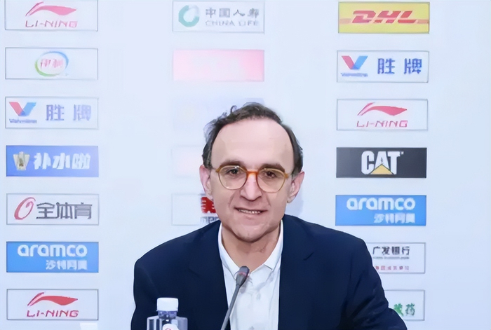 Kaiyun开云官方网站中国登录-胜广东发布会！乌戈点赞莫兰德与付豪，而付豪致谢主帅帮自己蜕变|篮板球|辽宁男篮|广东男篮|王岚嵚|鄢手骐_新浪体育_新浪新闻